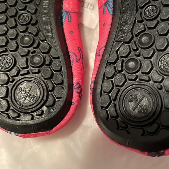 Toandon Toddler water shoes size 4/5 NWT - Picture 6 of 9
